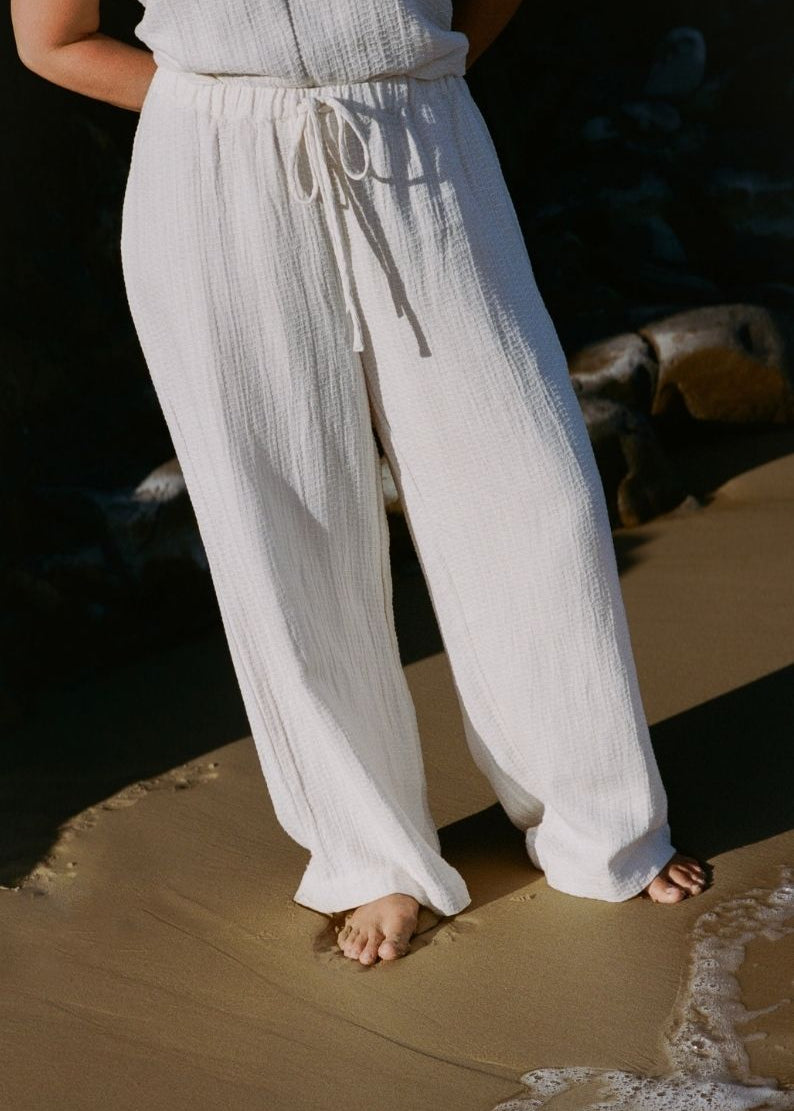 Echo Pant Ecru worn as a set with Echo Tank for coastal resort wear